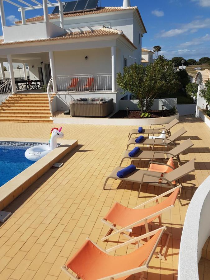 Sunset Villa By Laranjal Rentals Olhos de Agua  Exteriér fotografie