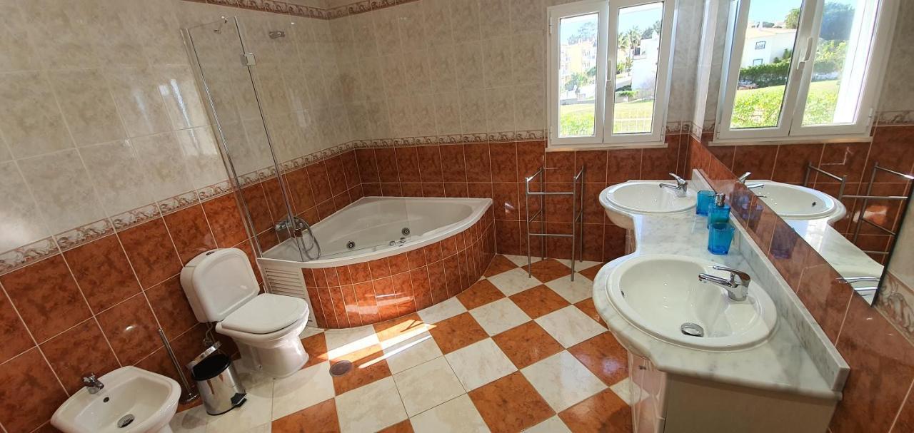 Sunset Villa By Laranjal Rentals Olhos de Agua  Exteriér fotografie