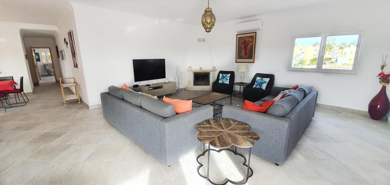 Sunset Villa By Laranjal Rentals Olhos de Agua  Exteriér fotografie